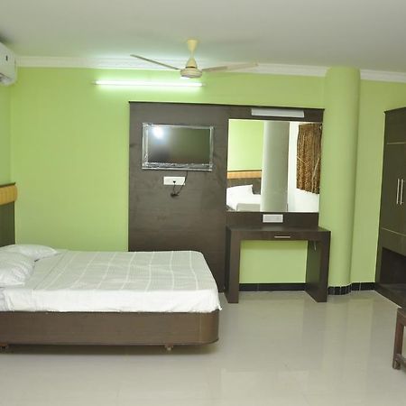 Jeyam Residency, Kumbakonam Hotel Szoba fotó