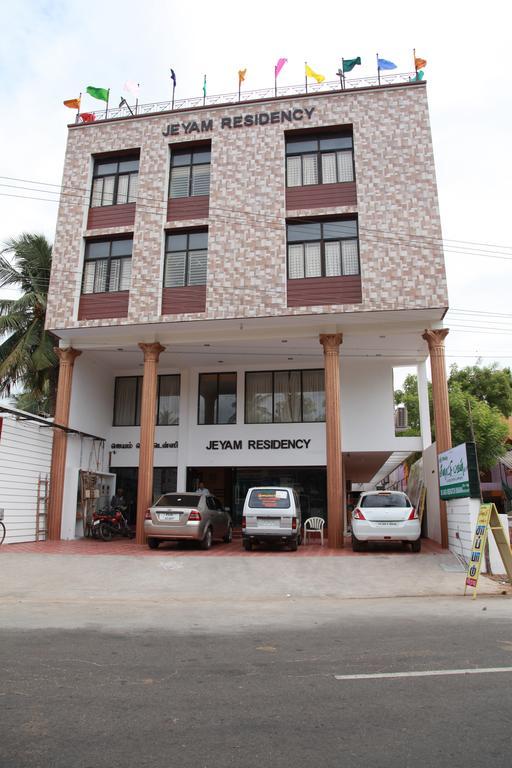 Jeyam Residency, Kumbakonam Hotel Kültér fotó