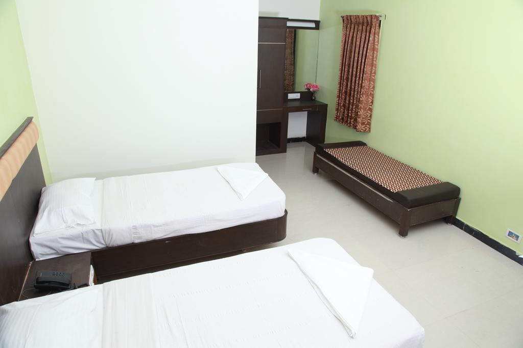Jeyam Residency, Kumbakonam Hotel Szoba fotó